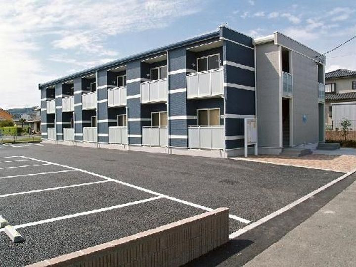 レオネクストアルメリアの外観