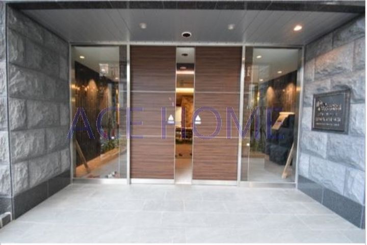 プレサンス谷町九丁目駅前の地図