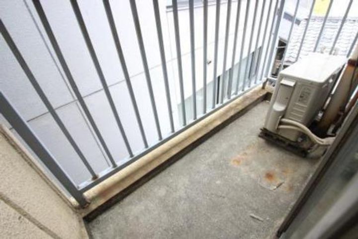 横川章栄ビルの内装