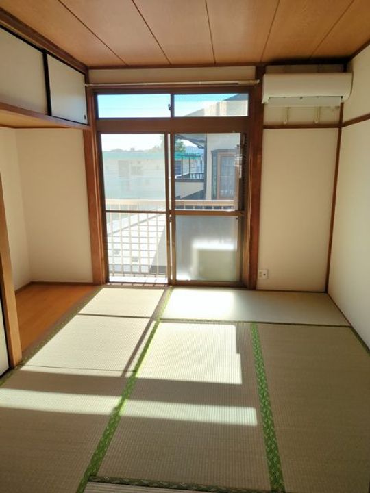 ハイム城山台の居間