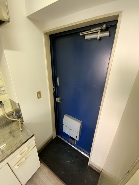 第2長嶋ハイツの玄関