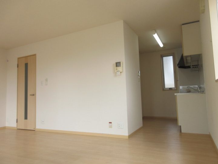 京都府木津川市兜台4(一戸建)の賃貸物件の居間