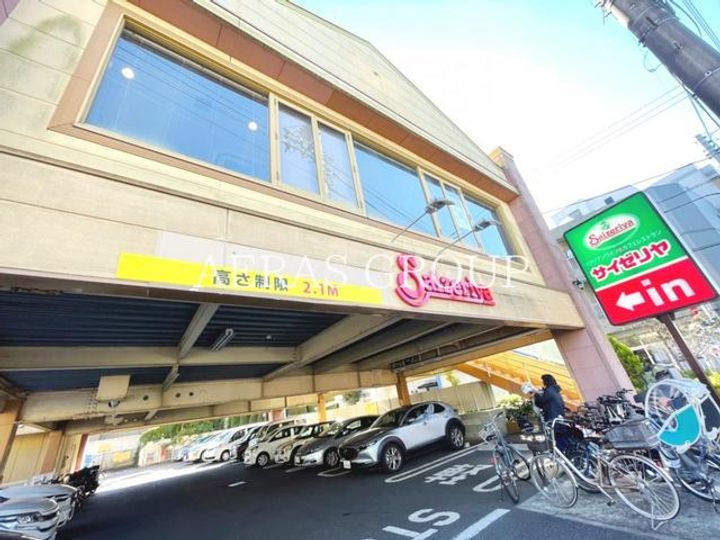 エンドレスパールの周辺