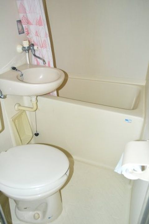 ブリッヂ金子の風呂