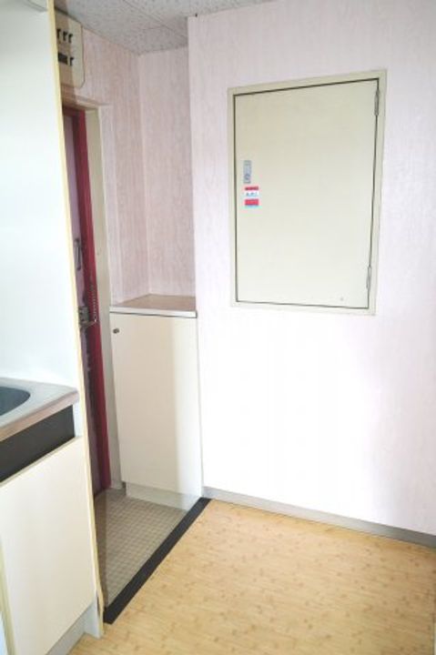 ブリッヂ金子の玄関