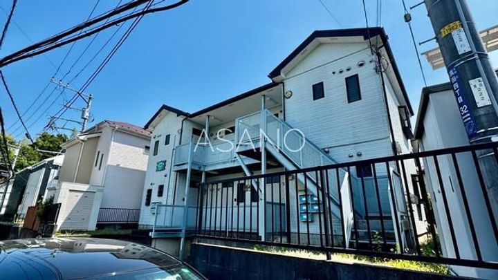 ピュアコートSANADAの外観