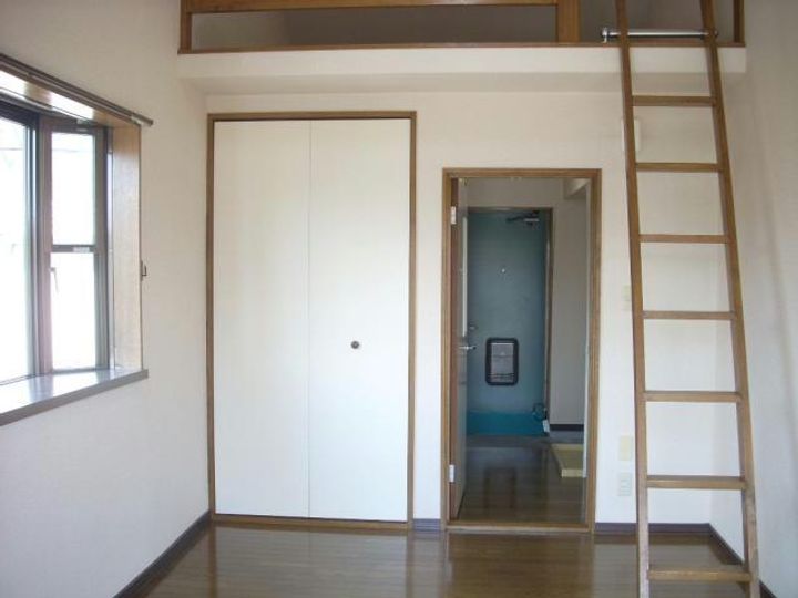 メゾングランドールの居間