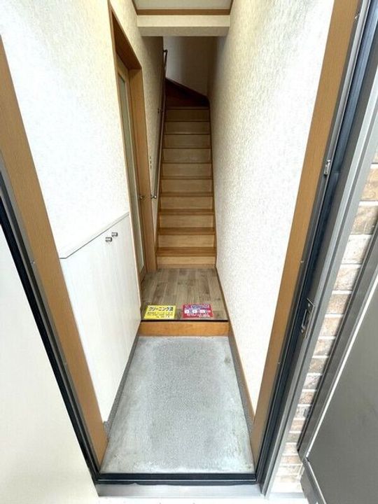 神奈川県川崎市多摩区菅稲田堤3(一戸建)の賃貸物件の玄関