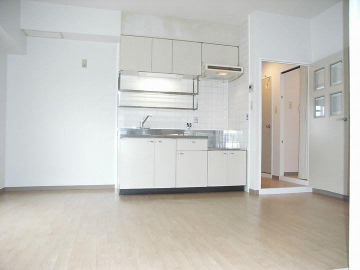 大阪府大阪市城東区新喜多東1(マンション)の賃貸物件の居間