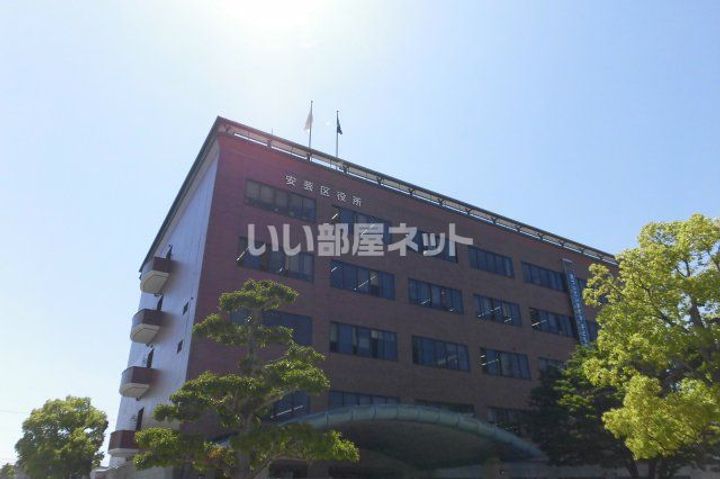 セトル・ヒロの周辺