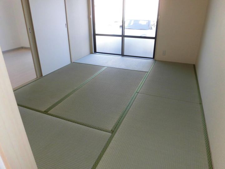 アットホーム原の内装