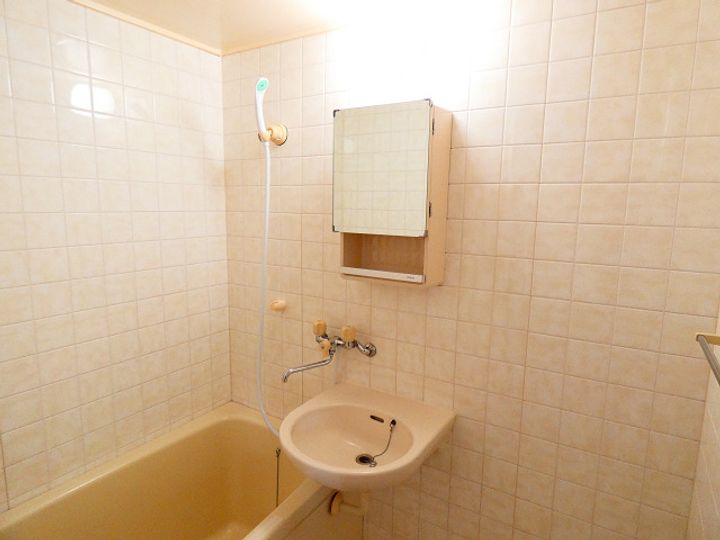 ビバライフ沼C棟の風呂