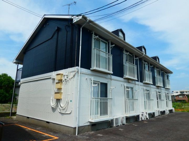 ビバライフ沼C棟の外観