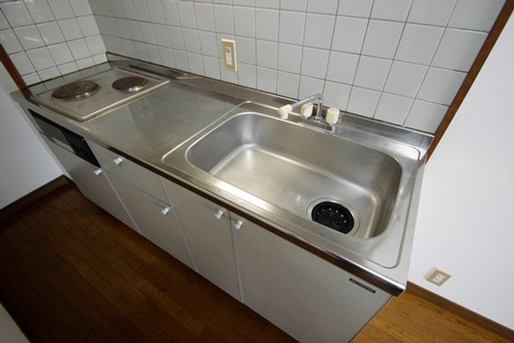中西ビルのキッチン