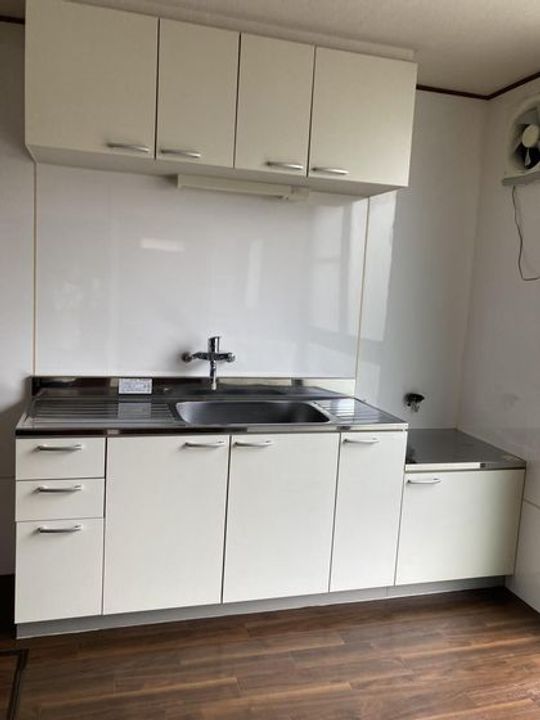 峰ビルのキッチン