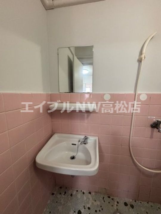 塩上ハイツの内装