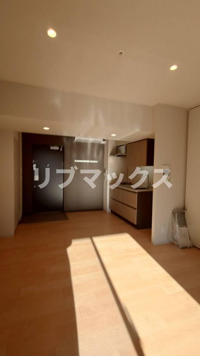 神奈川県横浜市中区羽衣町2(マンション)の賃貸物件の居間
