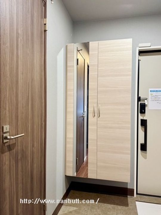 D-residence明治町東の玄関