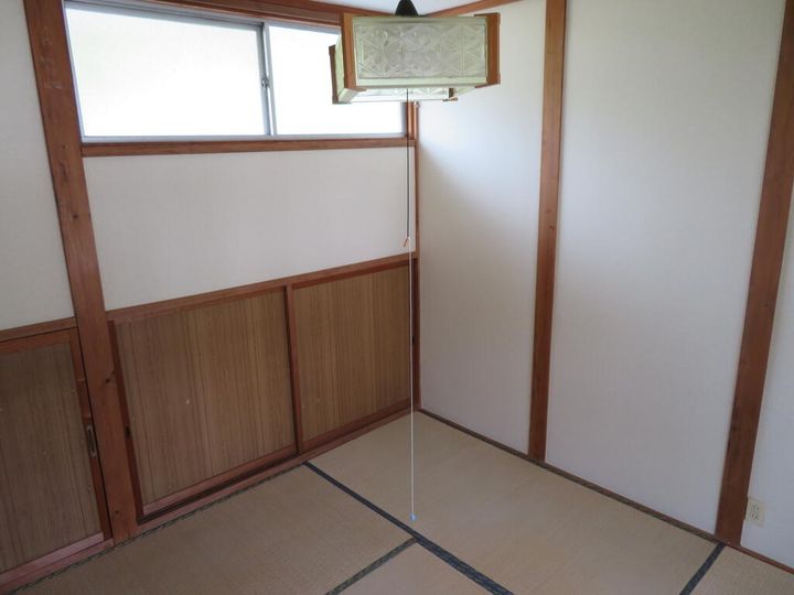 島根県浜田市長沢町(一戸建)の賃貸物件の居間
