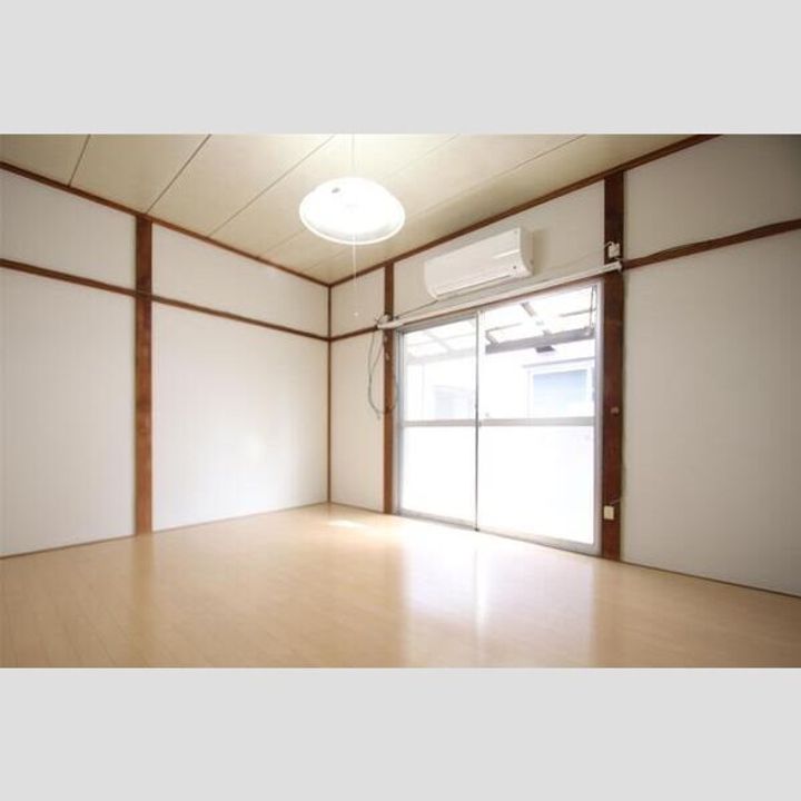 静岡県浜松市中央区上島3(一戸建)の賃貸物件の居間