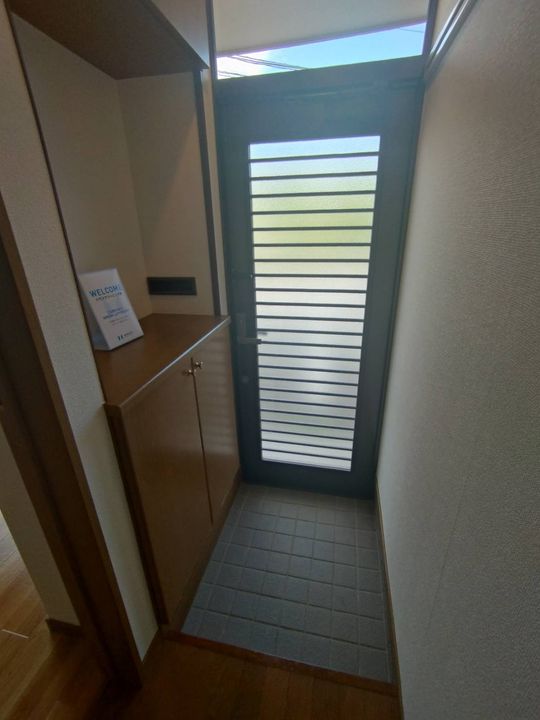 新潟県新潟市西区立仏(一戸建)の賃貸物件の玄関