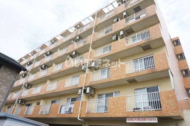 KANNO高松マンションの外観