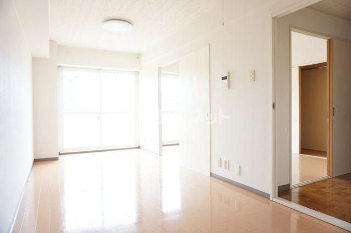 KANNO高松マンションの居間