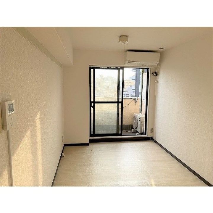 フラッツ100の内装