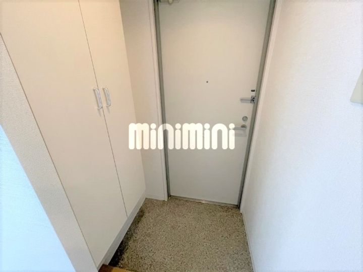 GOOD LIVING COCOの玄関