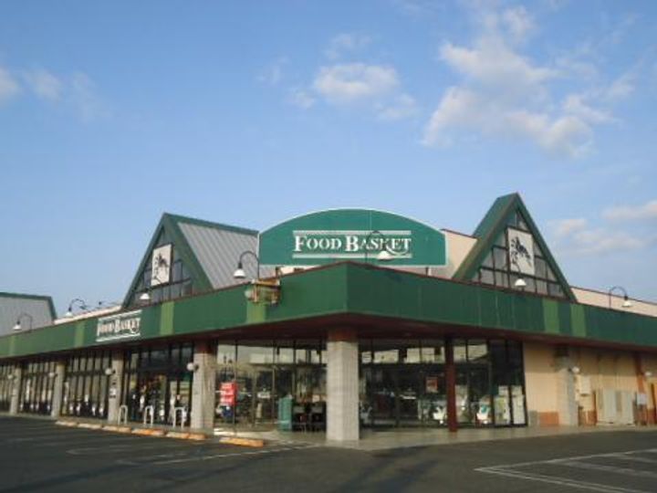 アッソ・デ・フィオーリの周辺