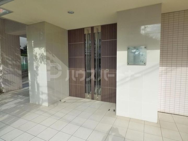 東京都足立区足立4(マンション)の賃貸物件の地図