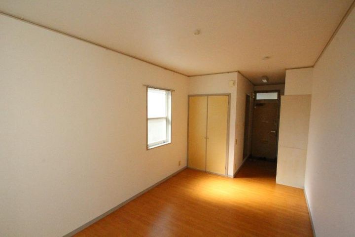 ルマンジュ松崎の居間