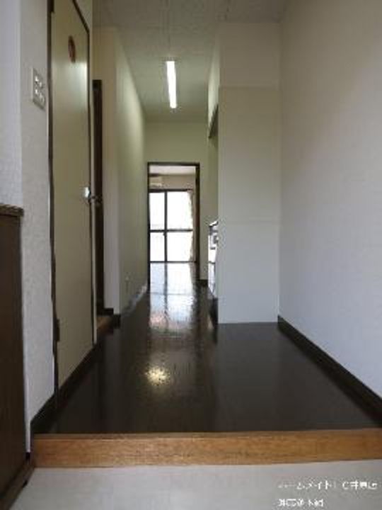 コーポ アーバンライフの居間