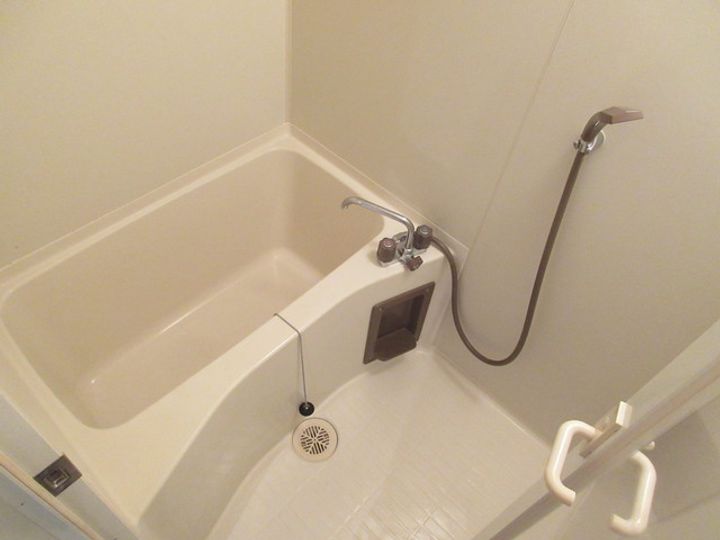 シャトレ上新庄の風呂