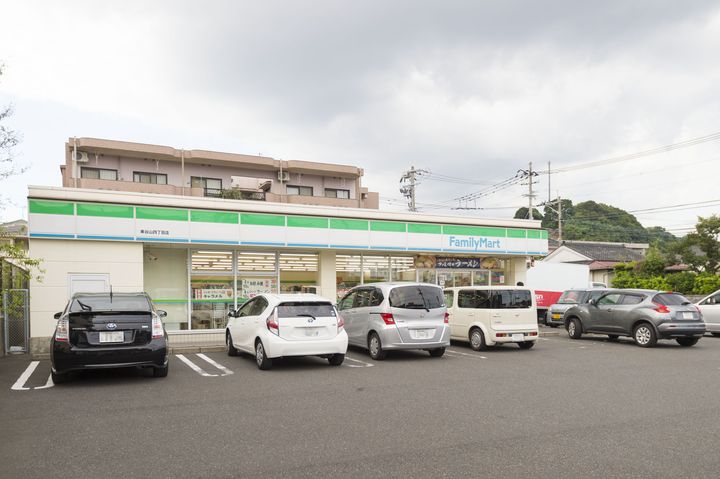 西田ビルの周辺