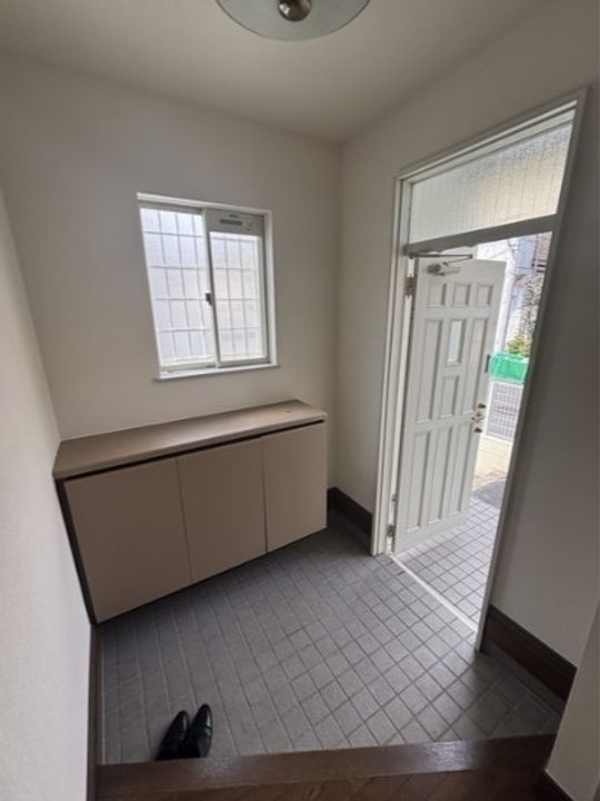 神奈川県横浜市青葉区美しが丘西2(アパート)の賃貸物件の玄関