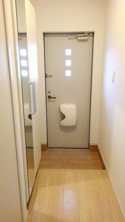 エスポワール昴IIIの玄関