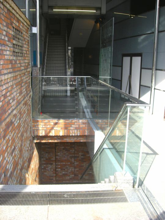 東京都渋谷区猿楽町(一戸建)の賃貸物件の玄関