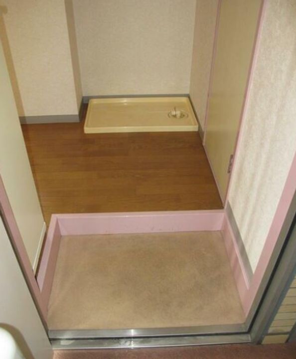 神奈川県横浜市鶴見区矢向6(マンション)の賃貸物件の玄関