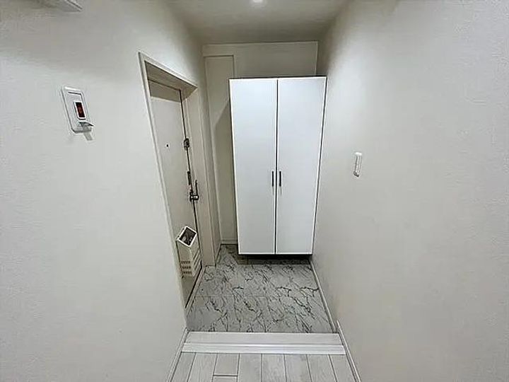 東京都中央区入船3(マンション)の賃貸物件の玄関