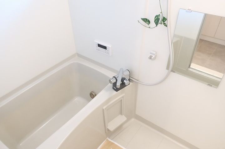 香川県綾歌郡宇多津町浜四番丁(アパート)の賃貸物件の風呂