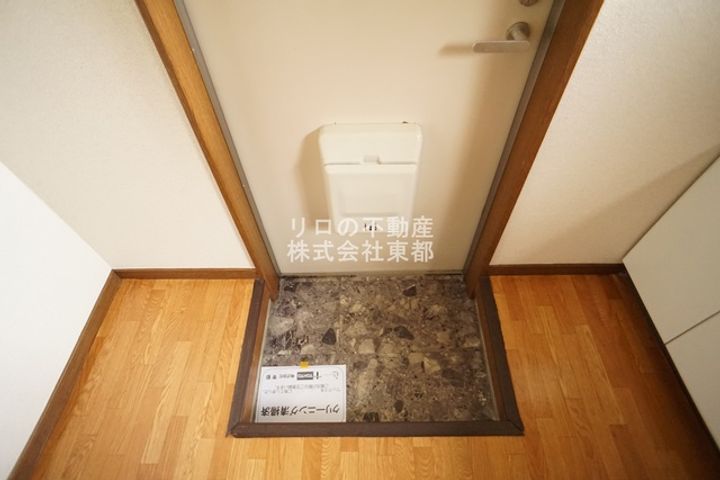 コーポ西の玄関