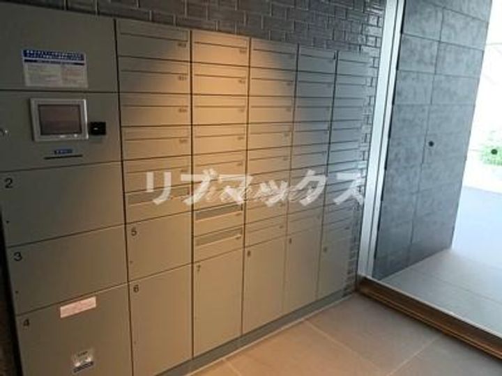 ログ横浜駅東の地図