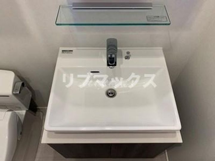 ログ横浜駅東の内装