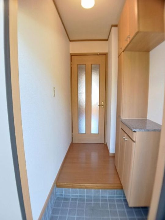 山口県防府市新田1(アパート)の賃貸物件の玄関
