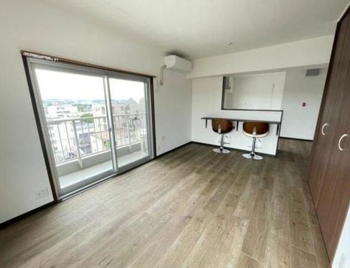 日商岩井国立マンションの内装