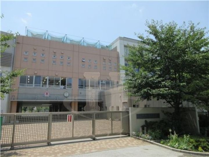 東京都足立区新田3(マンション)の賃貸物件の周辺