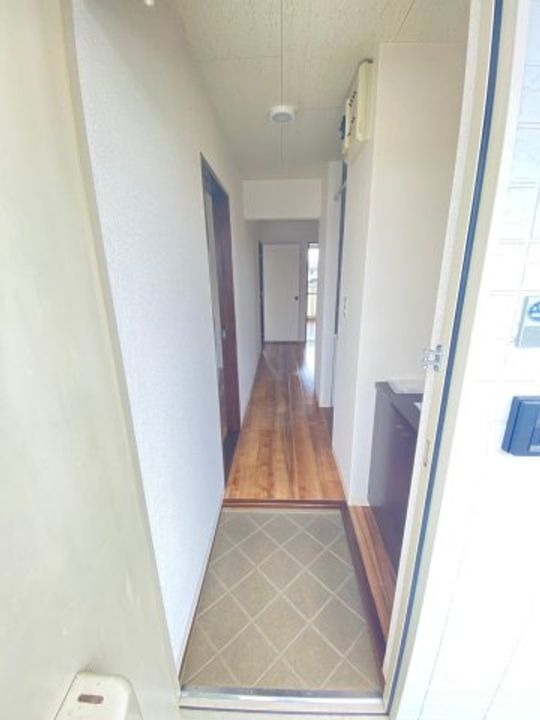 千葉県市原市千種2(アパート)の賃貸物件の玄関