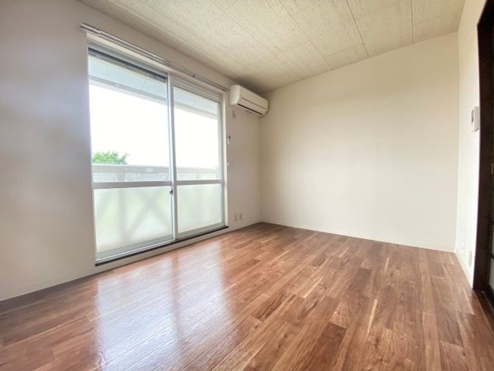 千葉県市原市千種2(アパート)の賃貸物件の居間