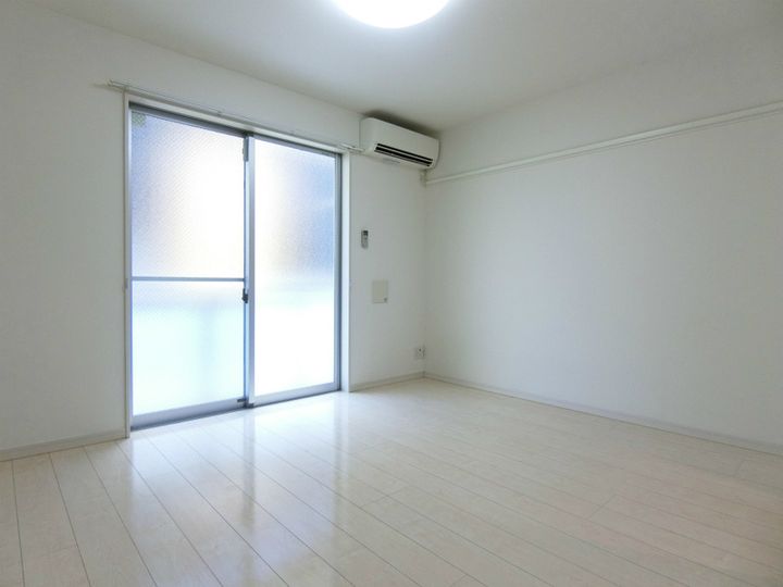 リブリ・大船の居間